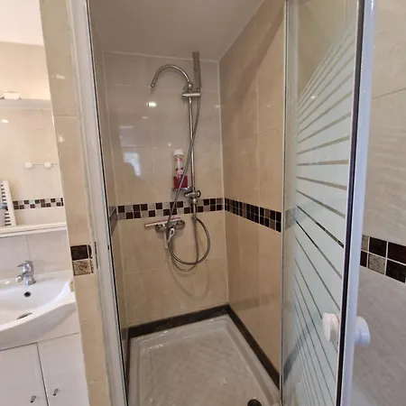Apartment Avec Jardin 45 M2 Drancy